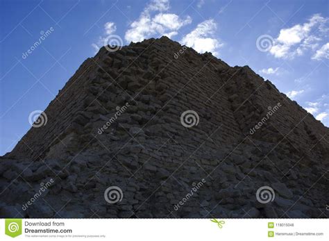 Saqqara Pyramid in Giza, Cairo, Eqypt Stock Photo - Image of eqypt ...