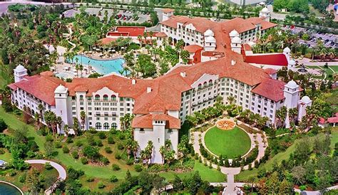 13 Best Pet-Friendly Hotels in Orlando, FL | PlanetWare