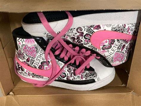 Rare Nike Pink Graffiti Shoes w/Box Like New 6Y - Trice Auctions