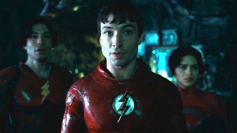 The Flash Director Confirms New But Less Powerful Justice League Will Feature In The Movie