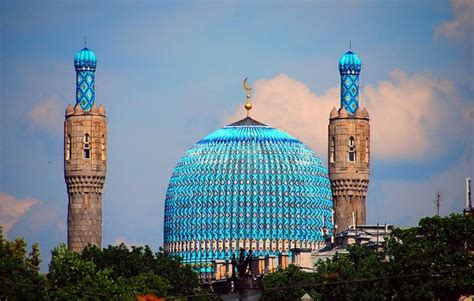 Uzbek Journeys: The Emir of Bukhara's Mosque in St Petersburg, Russia