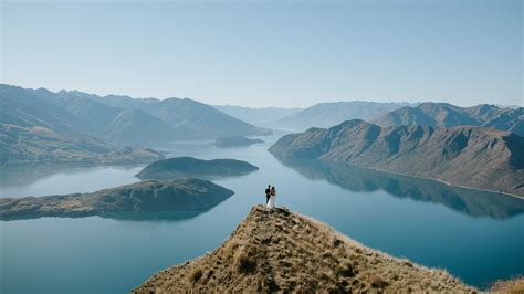 Lake Wanaka - This stunning alpine and lakeside town is one of the most ...