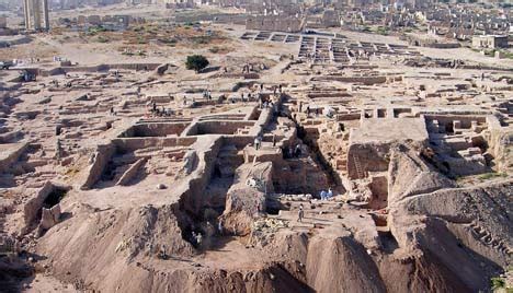 Bronze Age crypt found under Qatna royal palace – The History Blog