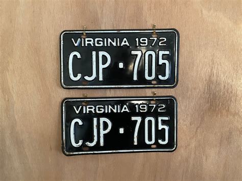 Virginia License Plates 1972 (Pair)