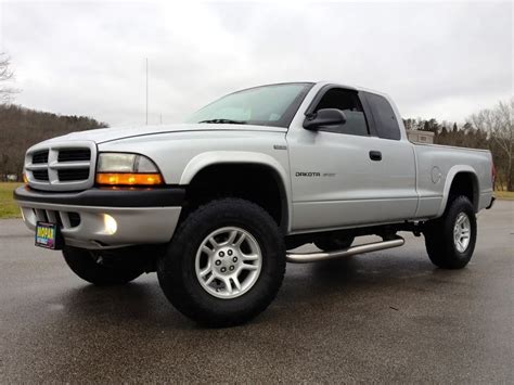 2002 dodge Dakota AWD V8 Lifted | SVTPerformance.com