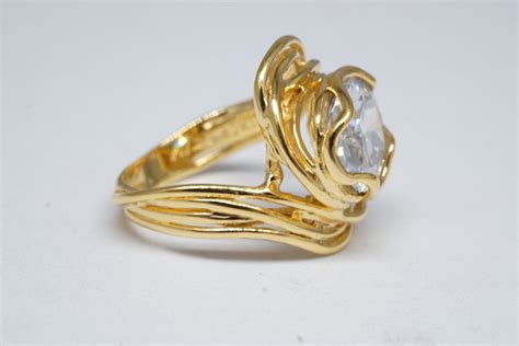 How to Repair Gold Vermeil Jewelry