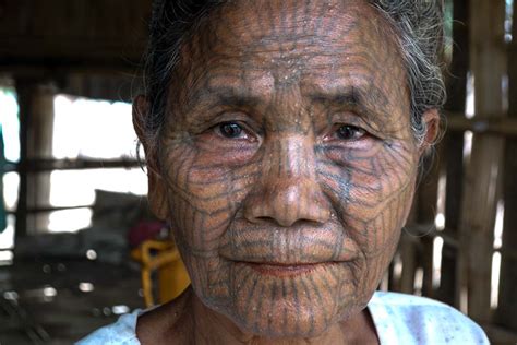 Facial Tattoos of Myanmar's Chin Tribe - Travelogues from Remote Lands