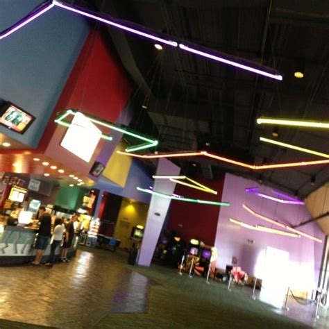 Regal Cinemas Maui Mall Megaplex 12 - 5 tips from 942 visitors