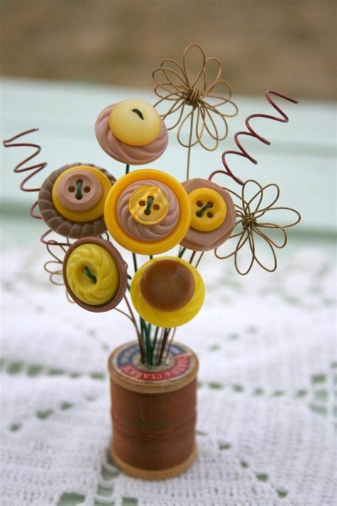 Vintage Button Spool Bouquet-yellow and Tan - Etsy | Spool crafts, Button crafts, Crafts