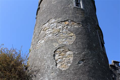 Howth Castle - One of the Top Attractions in Dublin, Ireland - Yatra.com