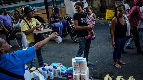 Venezuela Declares Emergency as Its Economy Falters - The New York Times