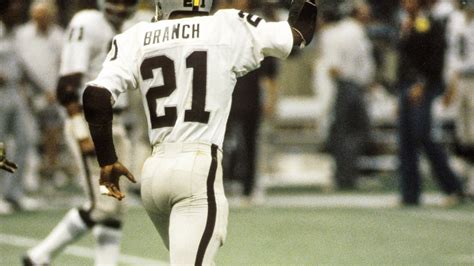 Breaking: Raiders legendary WR Cliff Branch finally makes Hall of Fame