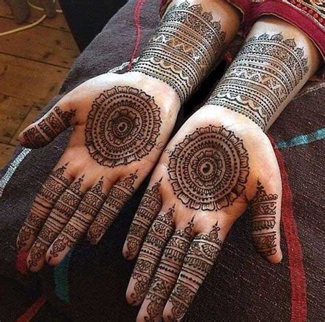 Brilliant Bangle Mehndi Design - Crayon