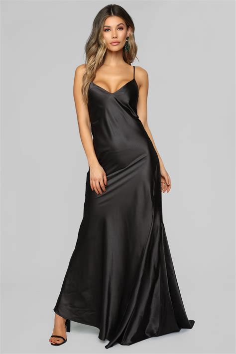 Figure Hugging Satin Maxi Dress - Black | Black maxi dress, Maxi dress, Slip dress