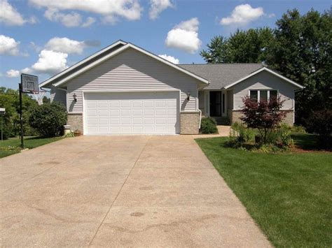 2099 Lake Summerset Rd, Davis, IL 61019 - realtor.com®