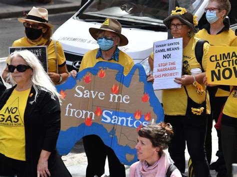 Activist investors expand Santos lawsuit | Southern Riverina News