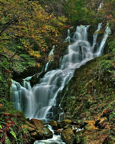 Torc Waterfall | HDR creme