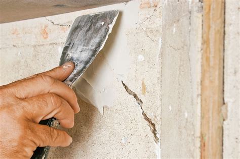 How to Repair Plaster Walls | Plaster repair, Plaster walls, Plaster ...