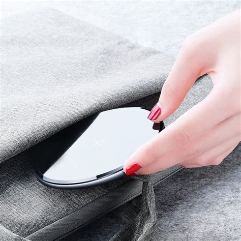 Faster-and-thinner-than-ever Wireless Charging Pad – GizModern