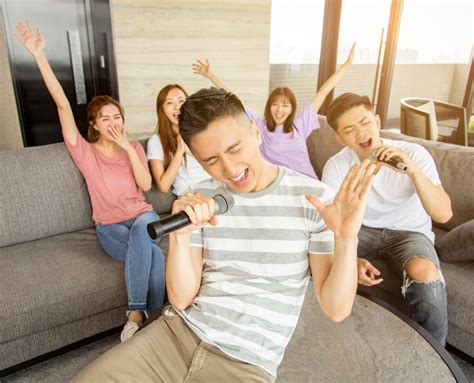 5 Reasons Why You Should Get A Home Karaoke System Right Now