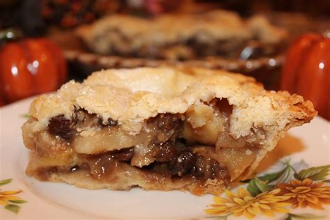 Rum Raisin Apple Pie – Angie's Open Recipe Box