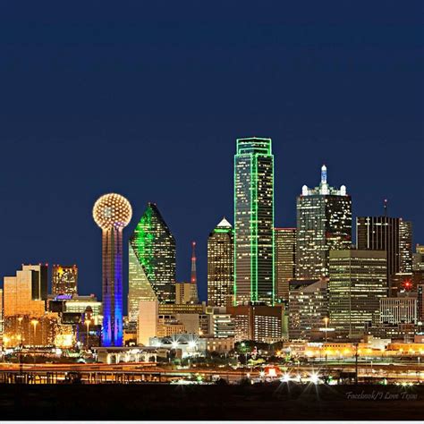 Dallas, Texas Skyline at Night | Dallas skyline, Visit dallas, Dallas city