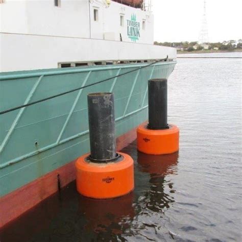 Ship fender - Resinex Trading s.r.l. - for docks / cylindrical / red