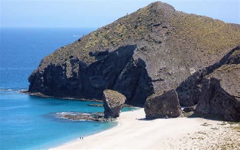 Playa de los Muertos / Costa de Almería / Andalusia // World Beach Guide