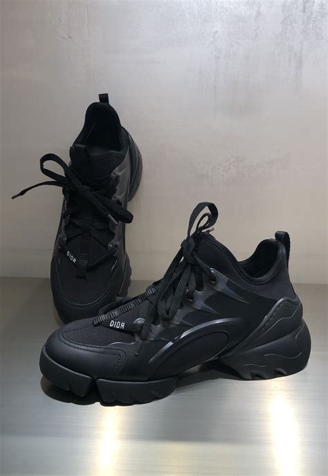 Dior shoes & ready-to-wear 2019 | Dior shoes, Black shoes, Spring sneakers