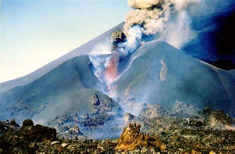 Pico do Fogo Volcano Erupts in Cape Verde: Evacuation in Progress