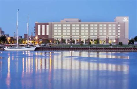 DoubleTree by Hilton Hotel Bay City - Riverfront (Bay City, MI) - Resort Reviews ...