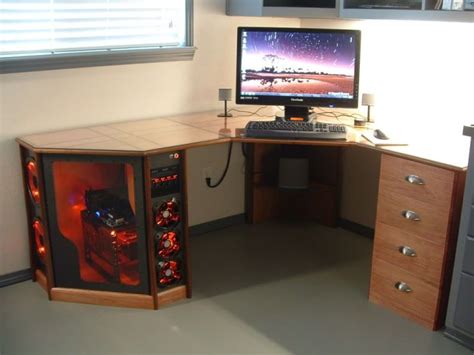 Pc Gaming Desks / Red Harbinger Transforms Your Desk Into a Monster Gaming ... : There are many ...