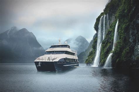 Luxury Milford Sound Cruise - Fiordland | New Zealand Guided Tours