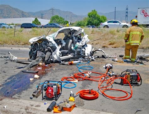 Granada Hills crash leaves 1 critically, 2 seriously injured – Daily News