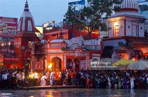 Evening Aarti View Of Ganga Ghat Haridwar Uttarakhand India High-Res ...