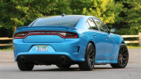 Review: 2016 Dodge Charger SRT Hellcat