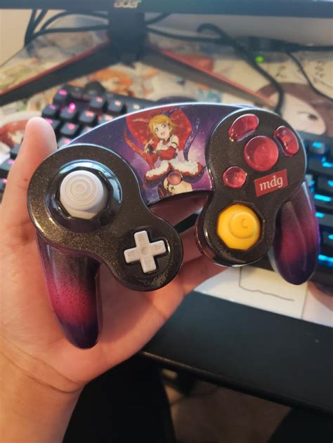 Got a custom Gamecube Controller done, Hanayo focused