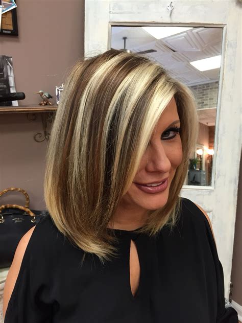 Bold chunk highlights bob # modern techniques | Chunky blonde ...