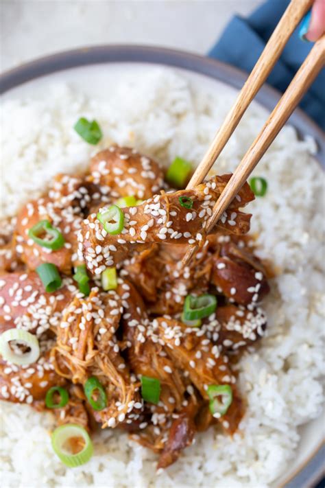 Crockpot Sesame Chicken - Quick & Easy Slow Cooker Recipe!