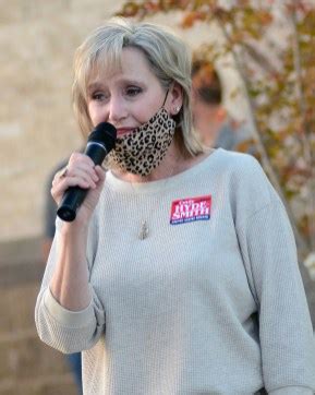 Hyde-Smith fires guns, focuses on Supreme Court nomination at campaign event