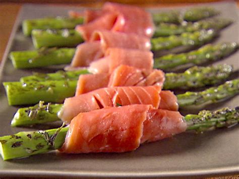 Easy Christmas Dinner Starter Recipe from Kinvara Smoked Salmon - Food PR & Marketing Ireland