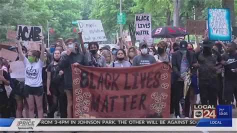 Protesters march Midtown Memphis Cooper Young | localmemphis.com