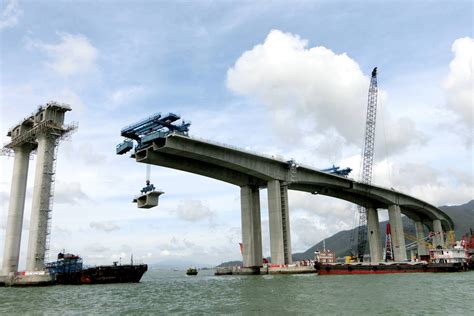 Hong Kong-Zhuhai-Macao Bridge – Hong Kong Link Road | Dragages