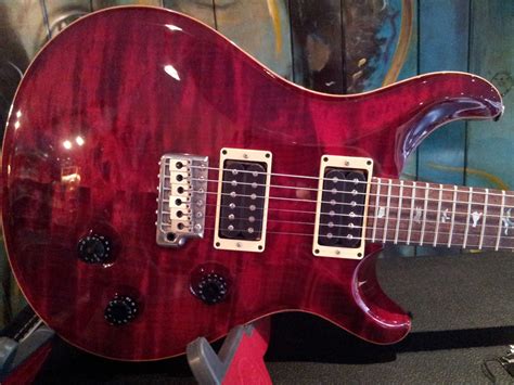 CUSTOM 24 - FIRE RED BURST - PRS Custom 24 - Fire Red Burst - Audiofanzine