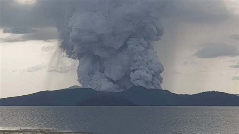 FAST FACTS: Phreatic and other types of volcanic eruption