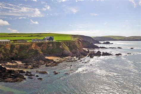 Devon Beachfront Cottages | Seafront with Sea Views