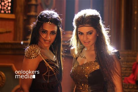 Aranmanai 2 Actress Stills-Photos - onlookersmedia