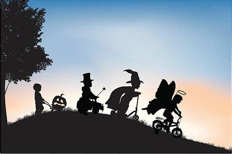 Best Trick Or Treat Silhouette Illustrations, Royalty-Free Vector Graphics & Clip Art - iStock