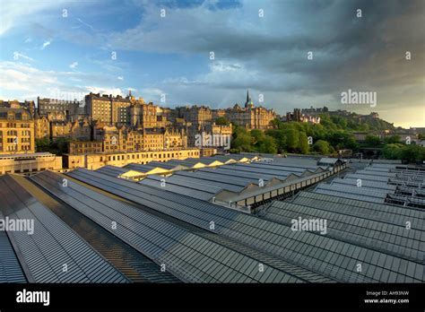 Edinburgh Old Town Stock Photo - Alamy