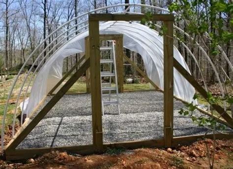 How to Build Your Own “Hoop House” That Glides Open and Close – DIY ...